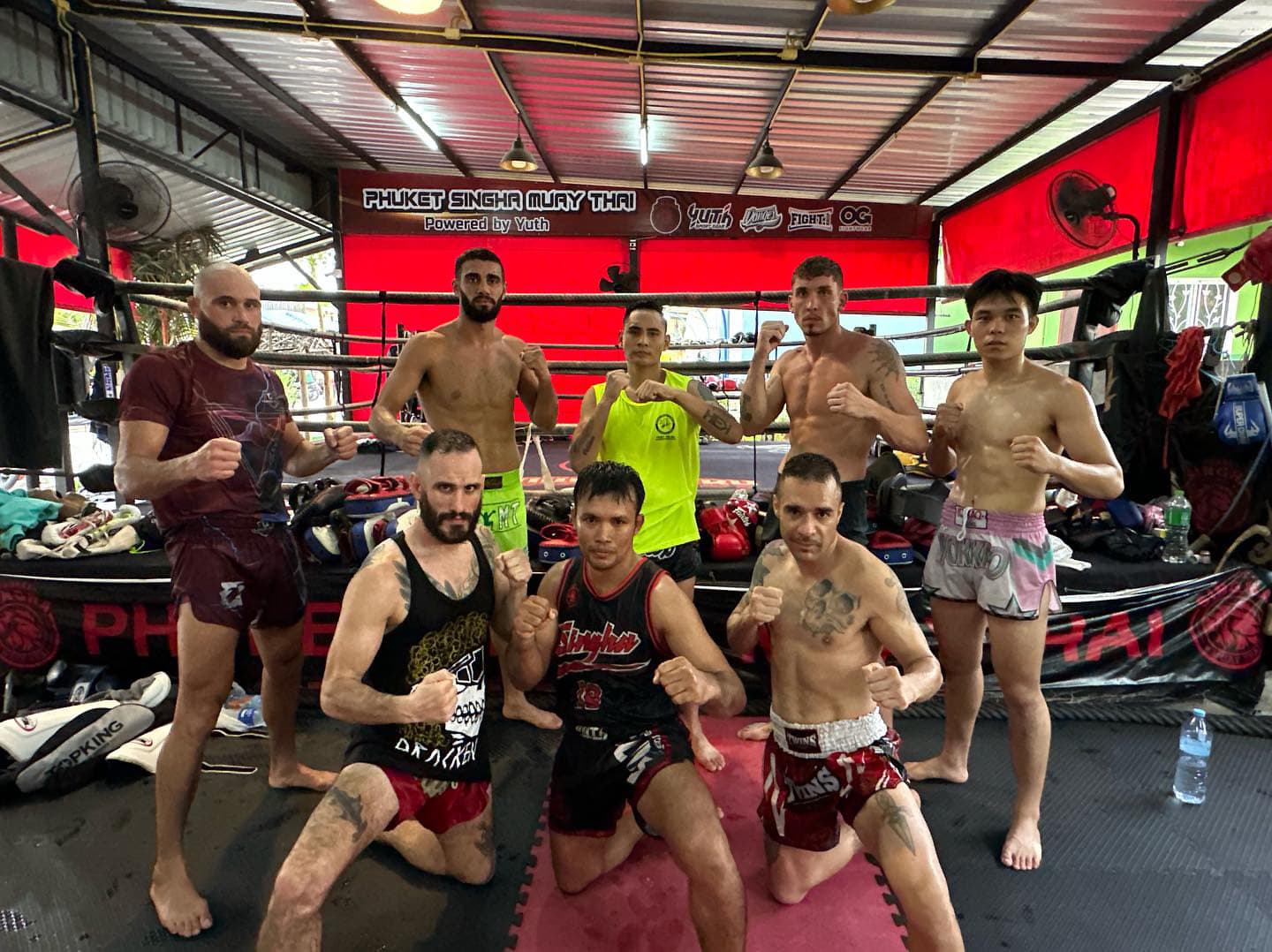 Camp-Community im Singha Muay Thai Gym Phuket